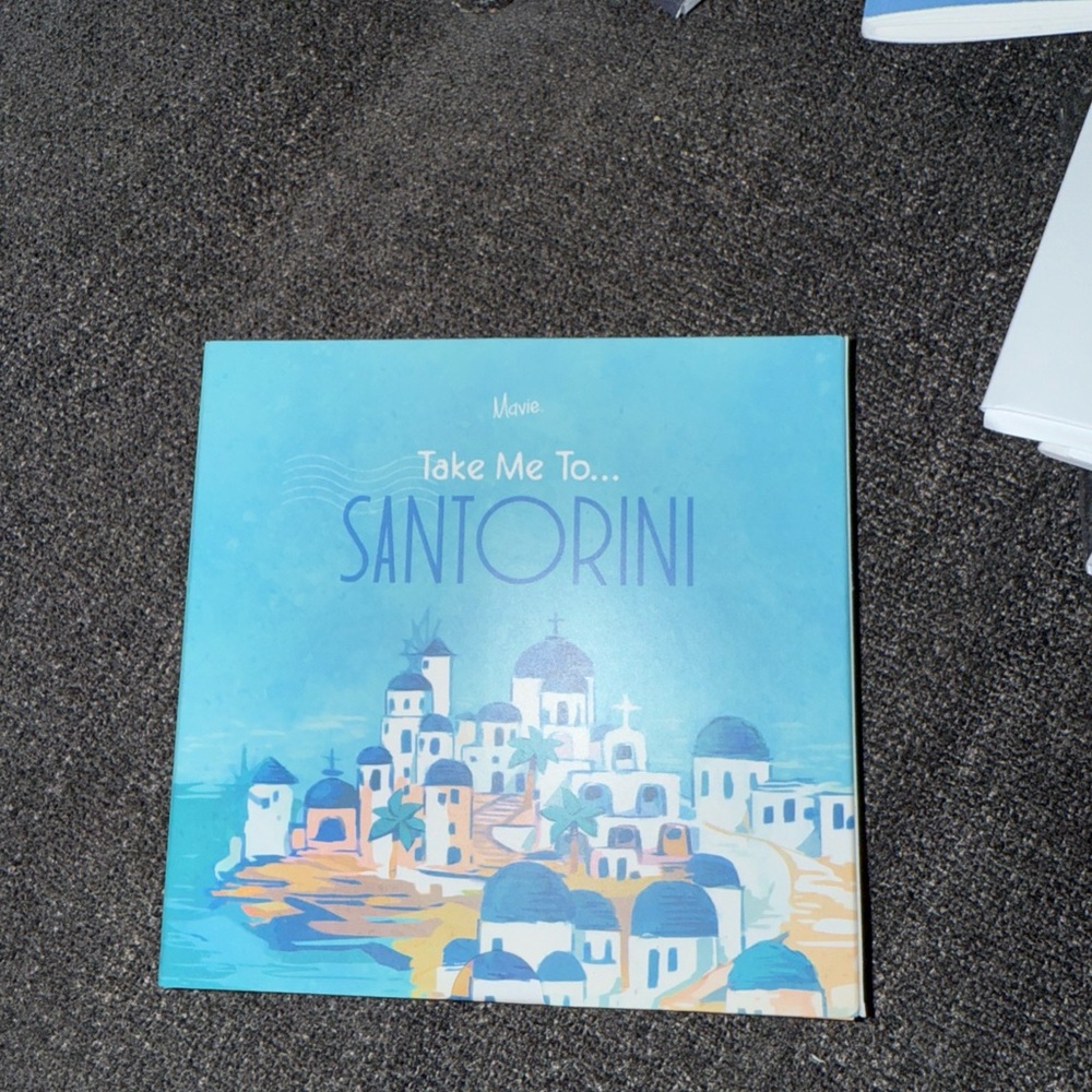 Mavi Take Me To Santorini Eyeshadow Palette - - Picture 3 of 3